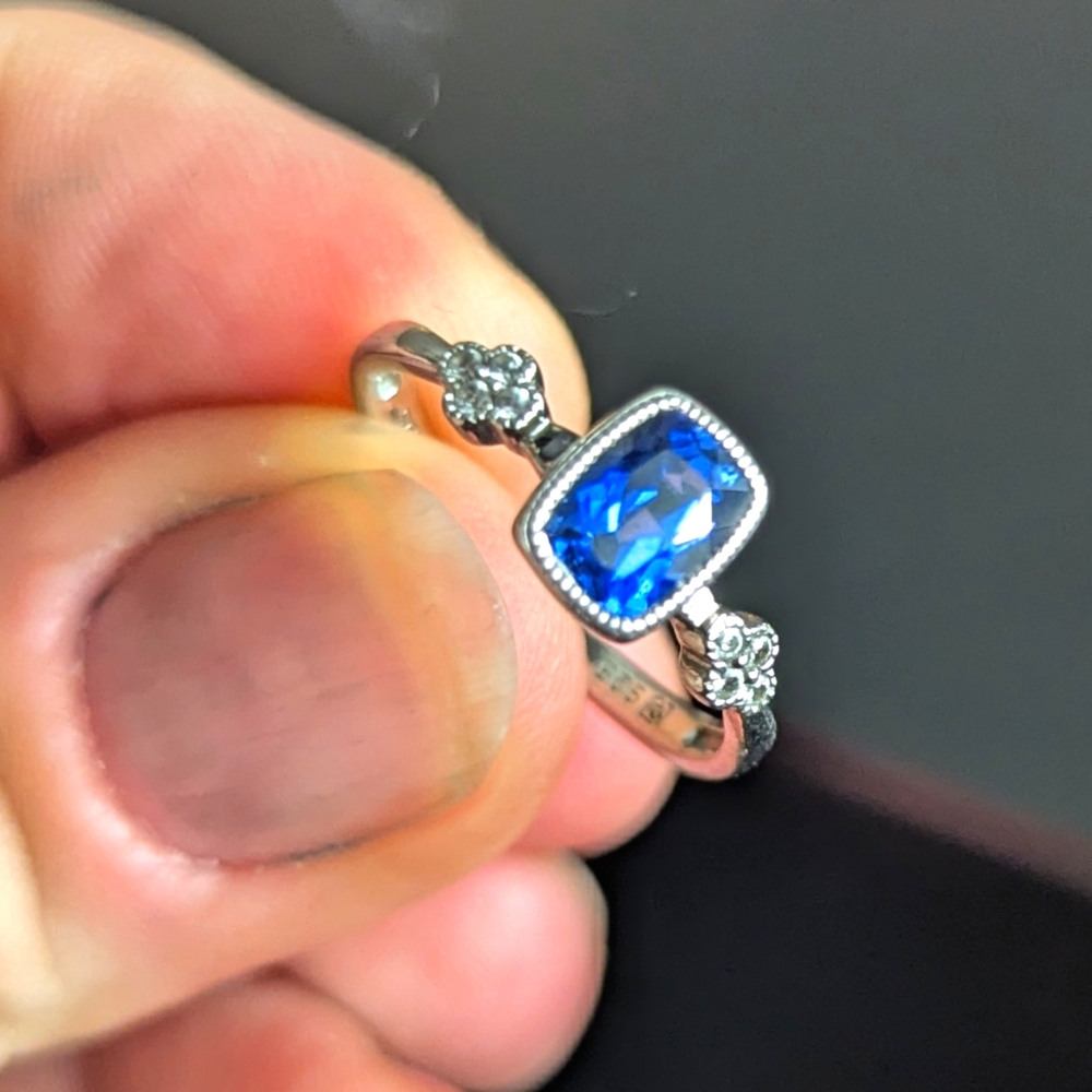(lab) Blue Sapphire and sterling silver ring, size 7